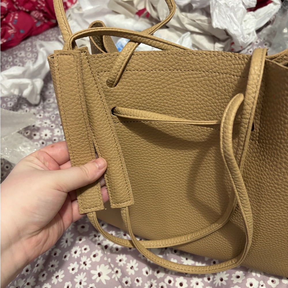 8 Other Reasons Tan Bag